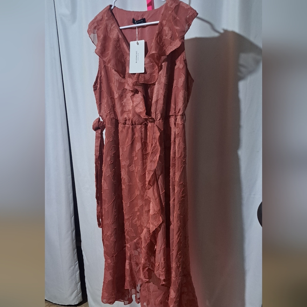 BLOOMCHICH DRESS